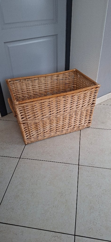 Grote rieten mand met handgrepen, Huis en Inrichting, Ophalen, Met handvatten, Gebruikt, Mand