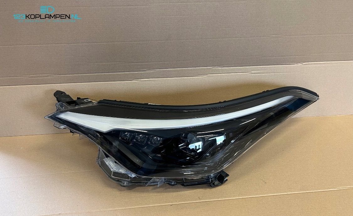 Toyota C-HR CHR Facelift GR Sport black Full Led koplamp lin, Gebruikt, -, -, Ophalen of Verzenden