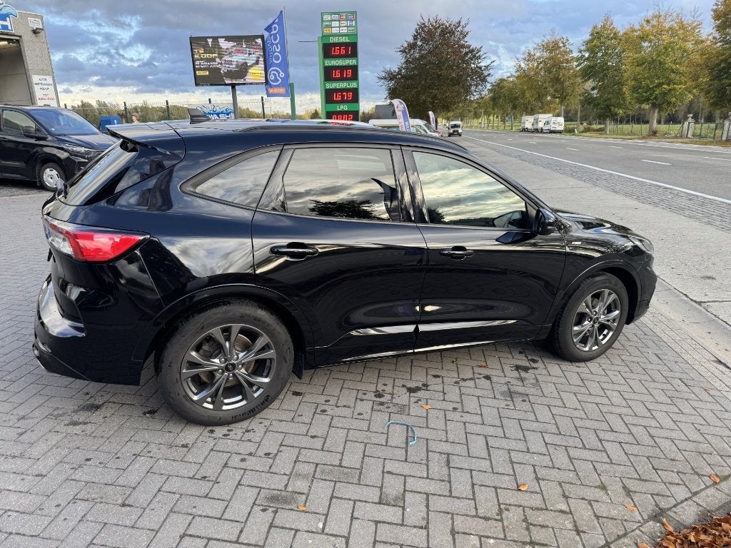 Ford Kuga S-line Essence 2022 67 000 km 209,00€, Autos, Ford, Argent ou Gris, Achat, Entreprise, Boîte manuelle