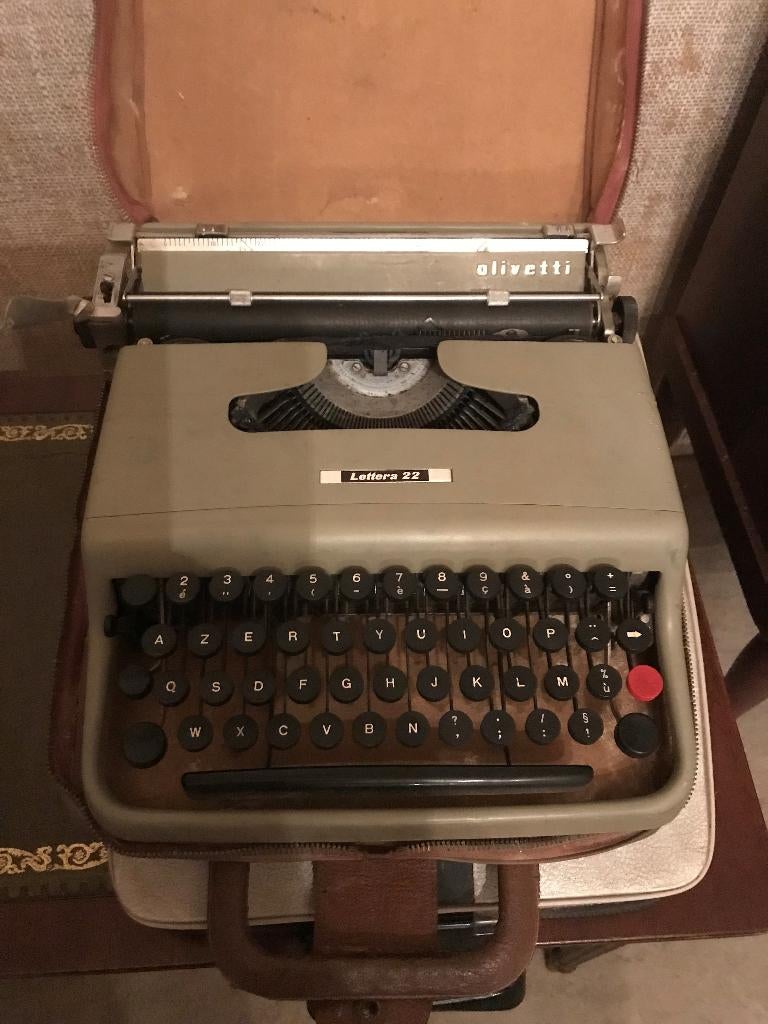 Olivetti Lettera DL et Olivetti 22, Divers, Enlèvement, Utilisé