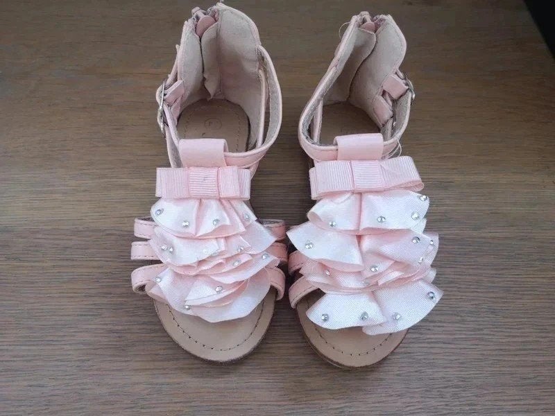 Roze sandalen, Enfants & Bébés, Vêtements enfant | Chaussures & Chaussettes, Enlèvement ou Envoi, Comme neuf, Chaussures, Fille