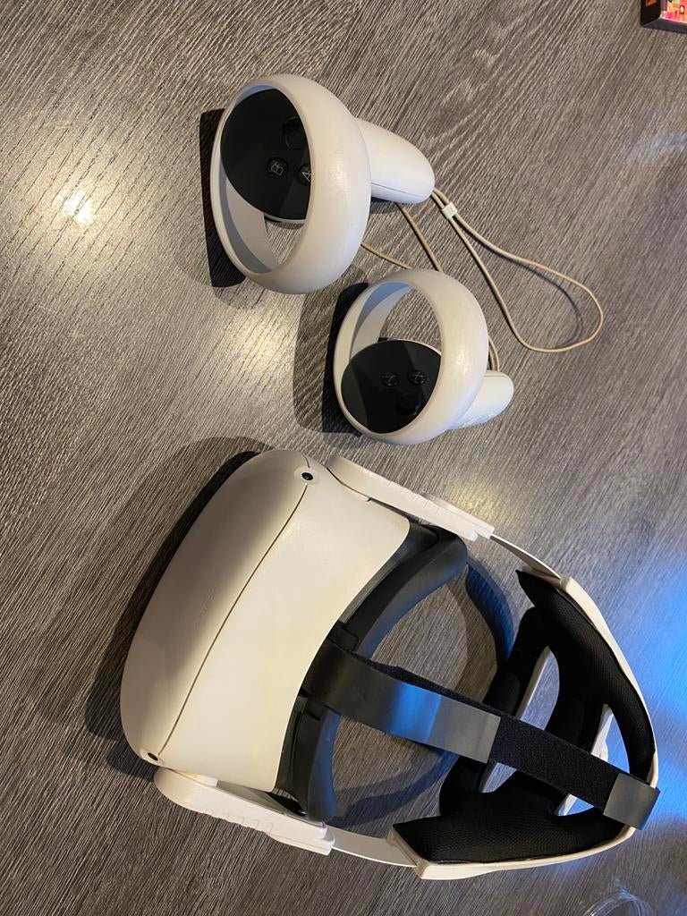 Meta quest 2 met pro headset, Ophalen, Zo goed als nieuw