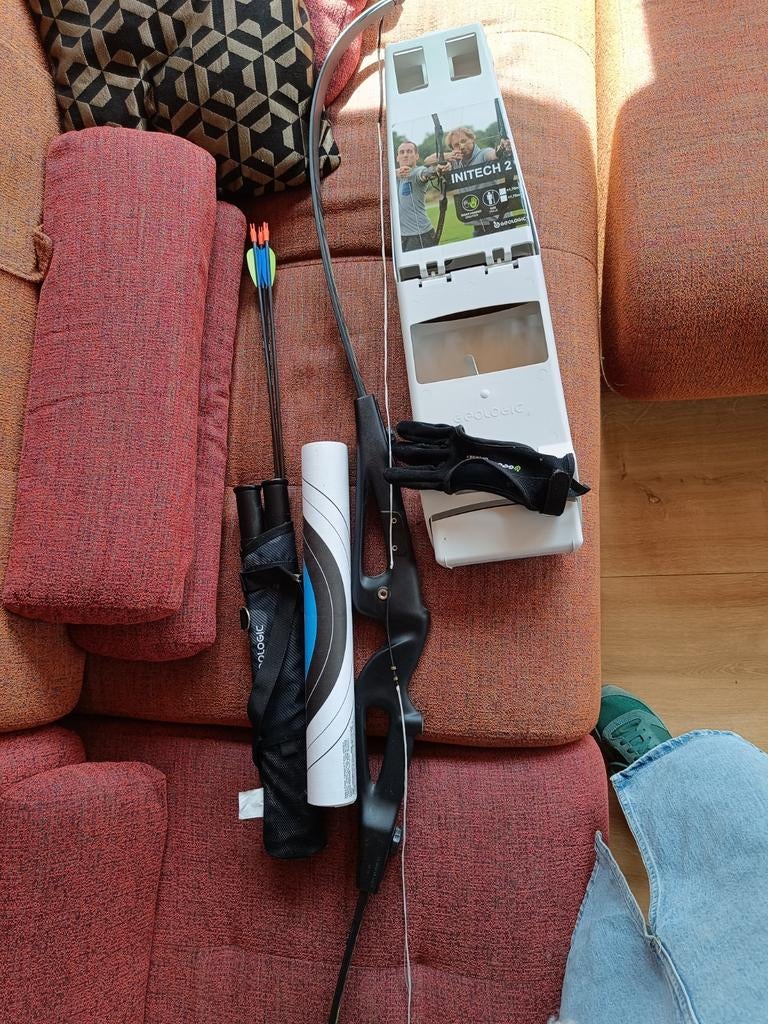 Boog met pijlen en toebehoren, Sport en Fitness, Handboogschieten, Ophalen, Pijlen