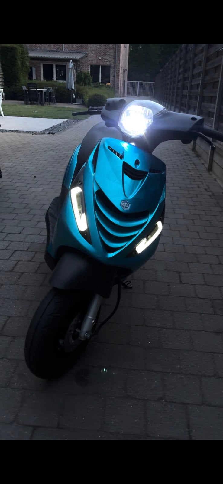 Piaggio zip 2000 70cc 2t, Fietsen en Brommers, Scooters | Piaggio, Ophalen, Zo goed als nieuw, Zip