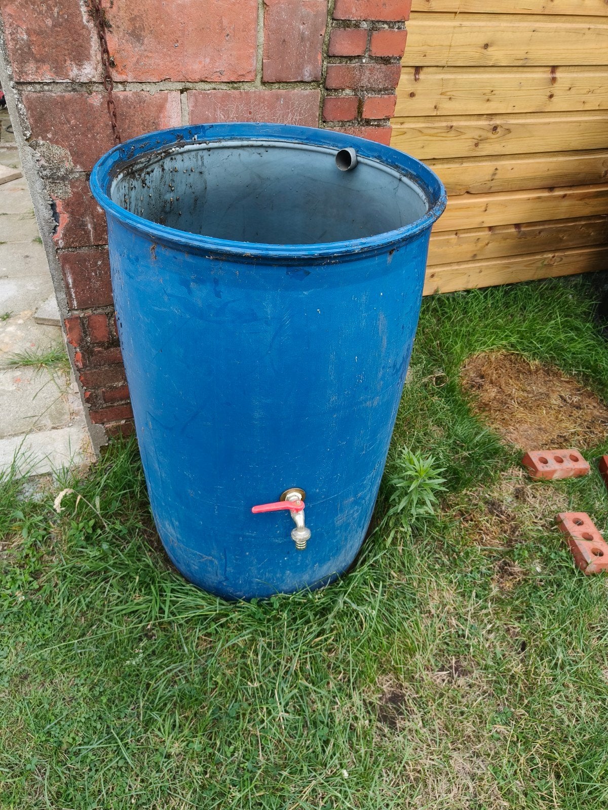 Regenton, Tuin en Terras, Ophalen, Kunststof, Gebruikt, Met kraantje