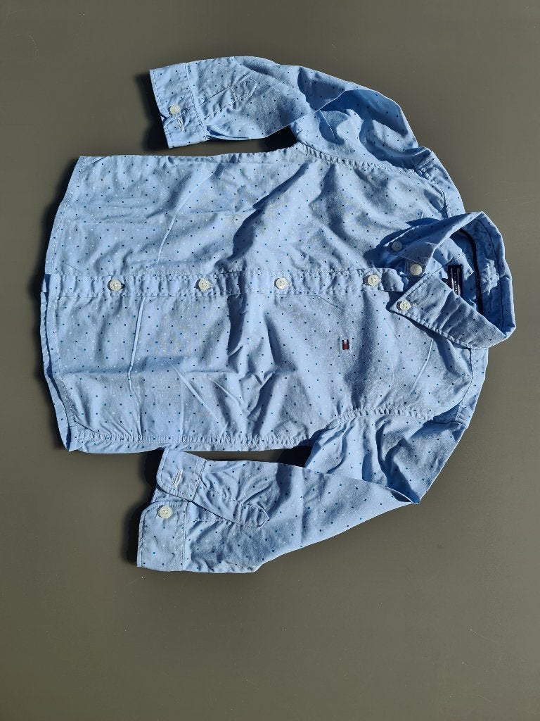 licht blauw hemd met stippen, Tommy Hilfiger, 92, Kinderen en Baby's, Ophalen, Zo goed als nieuw