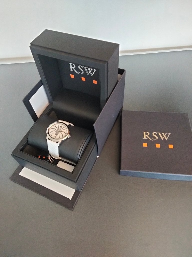 Montre SWISS RSW Made Cuir Blanc superbe modèle, Handtassen en Accessoires, Horloges | Dames, Nieuw, Polshorloge, Overige merken