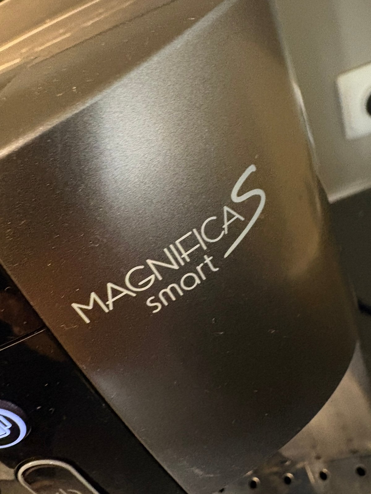 Delonghi Magnifica Smart S, Elektronische apparatuur, Koffiemachine-accessoires, Ophalen of Verzenden, Zo goed als nieuw