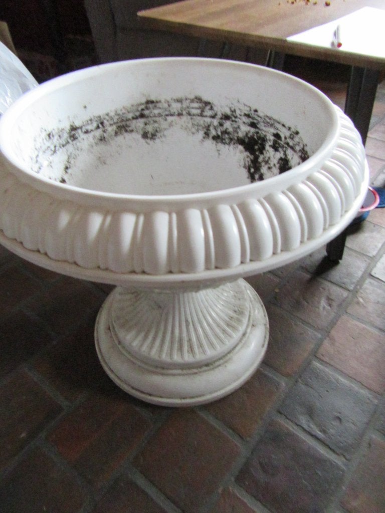 vasque sur pied en plastique blanc, Ophalen, Gebruikt