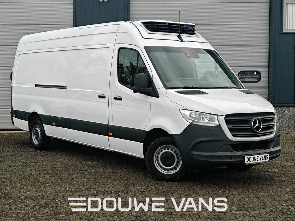 Mercedes-Benz Sprinter L3 H2 317 Vrieswagen Automaat MBUX 10, Auto's, Automaat, Gebruikt, 4 cilinders, 2800 kg