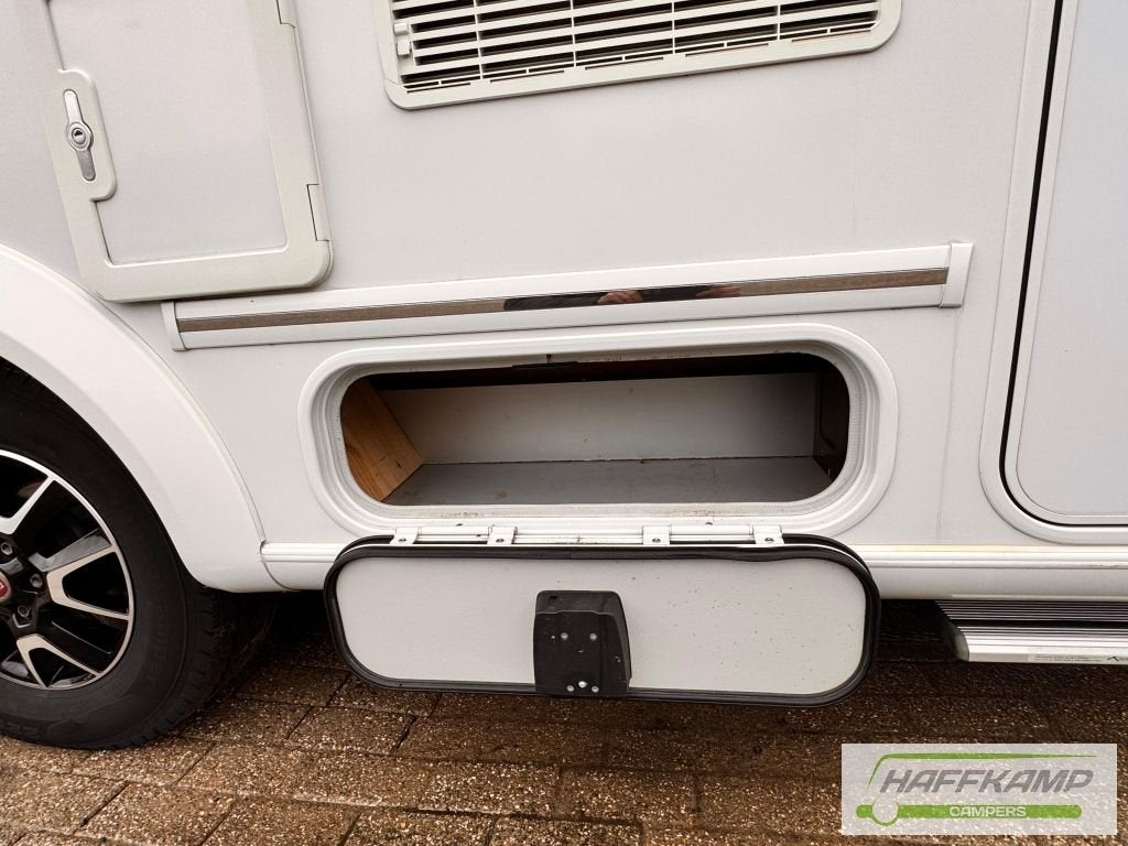Knaus Sun Ti 700 LX Premium met Queensbed, Caravans en Kamperen, Bedrijf, Knaus