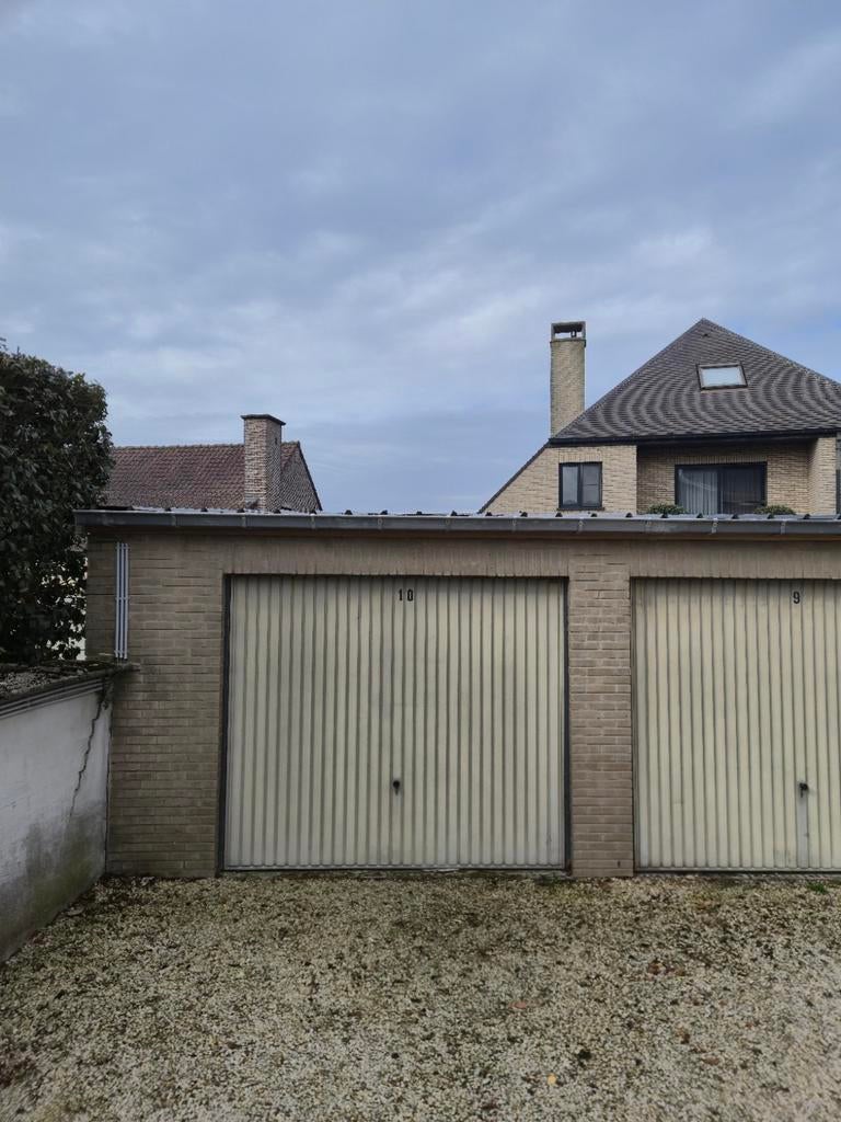 Garagebox - uit de hand te koop