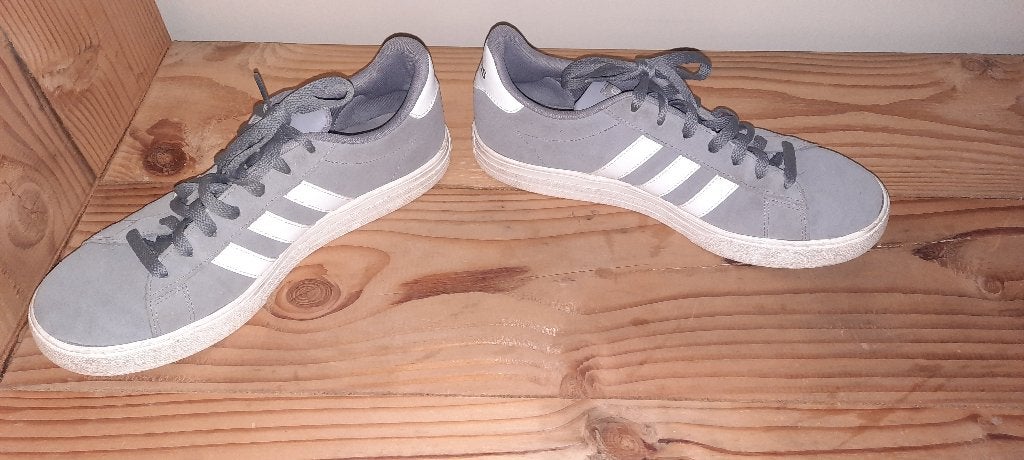 Jolies chaussures Adidas taille 43.5, Enlèvement ou Envoi, Autres couleurs, Adidas, Porté
