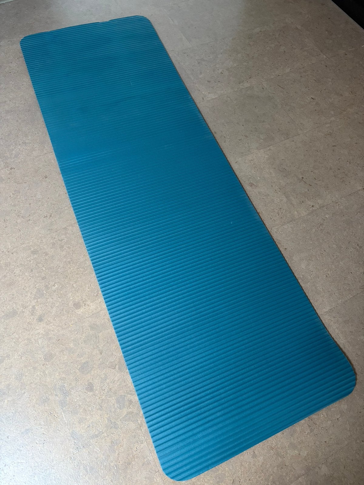 Tapis de yoga et de pilates bleu sarcelle, 168 x 55 cm, Enlèvement ou Envoi, Utilisé, Tapis de yoga