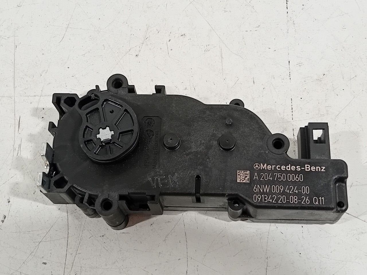 Achterklep motor Mercedes-Benz E-Klasse, Onderdelen@venauto.nl, Van der Ven Autorecycling B.V., Ettenseweg 76, 4706 PB Roosendaal, The Netherlands