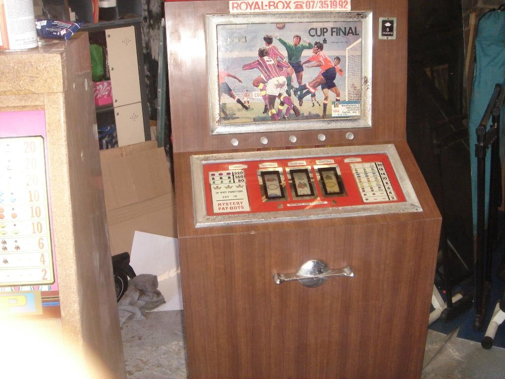machine a sous, Collections, Machines | Machines à sous, Autres monnaies, Enlèvement, Utilisé
