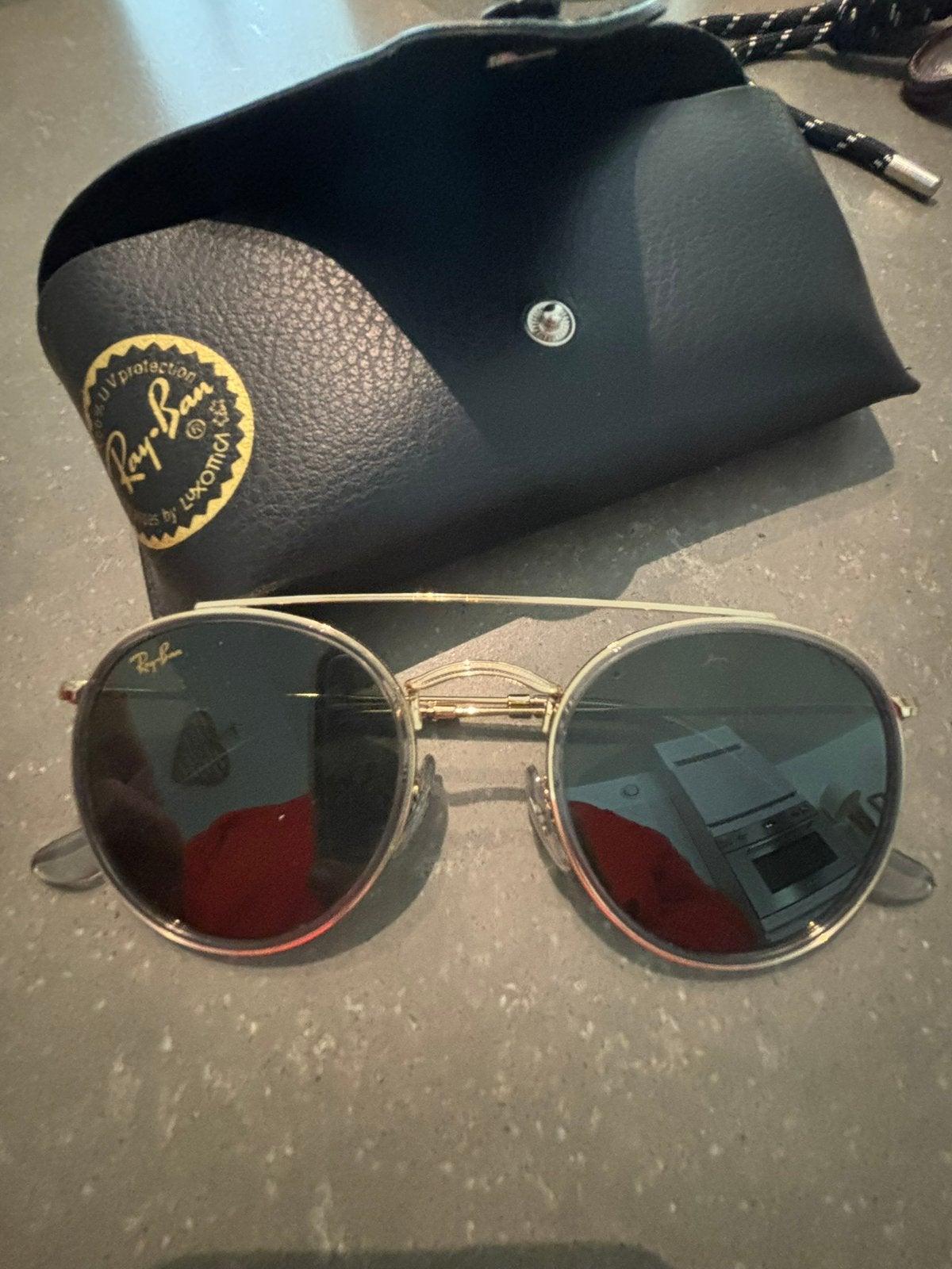 Lunettes de soleil Ray-Ban originales, Bijoux, Sacs & Beauté, Lunettes de Soleil & Lunettes | Femmes, Enlèvement ou Envoi, Autres couleurs