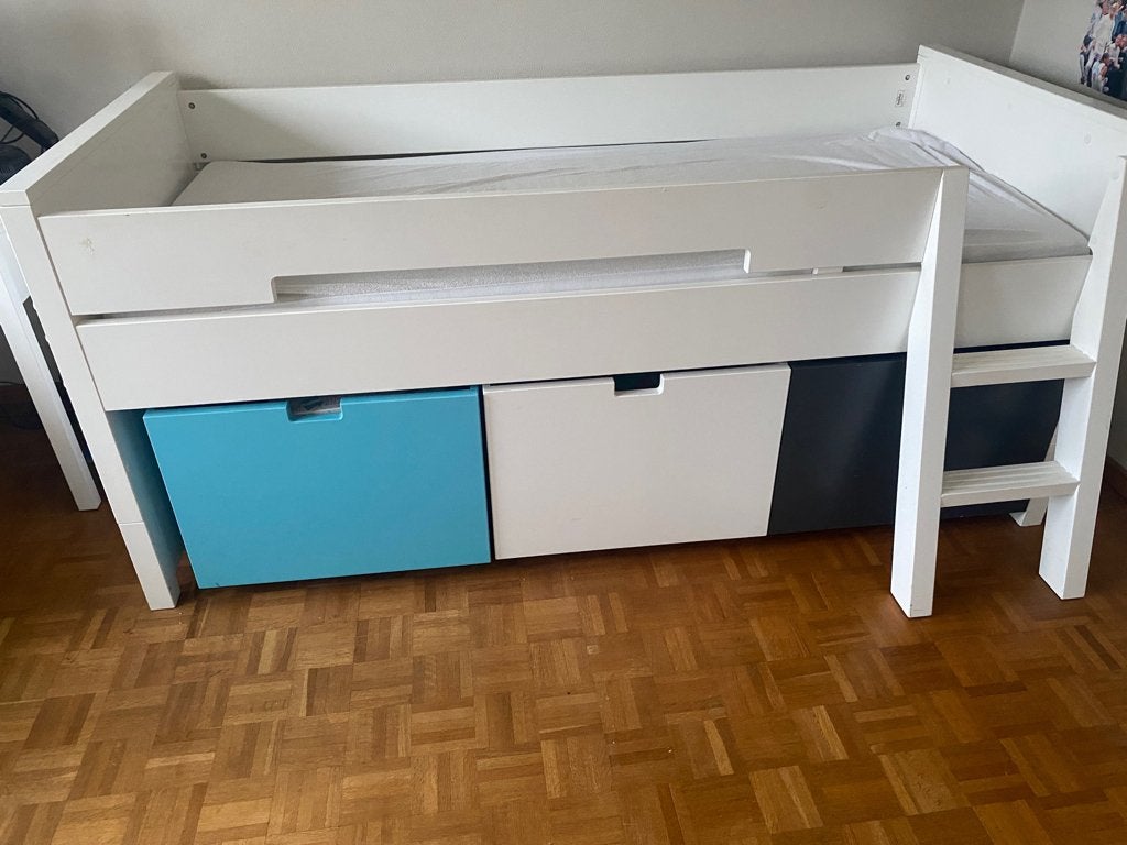 Lit enfant Bopita avec tirroirs + échelle, Kinderen en Baby's, Kinderkamer | Bedden, Ophalen, 85 tot 100 cm, Gebruikt, Lattenbodem