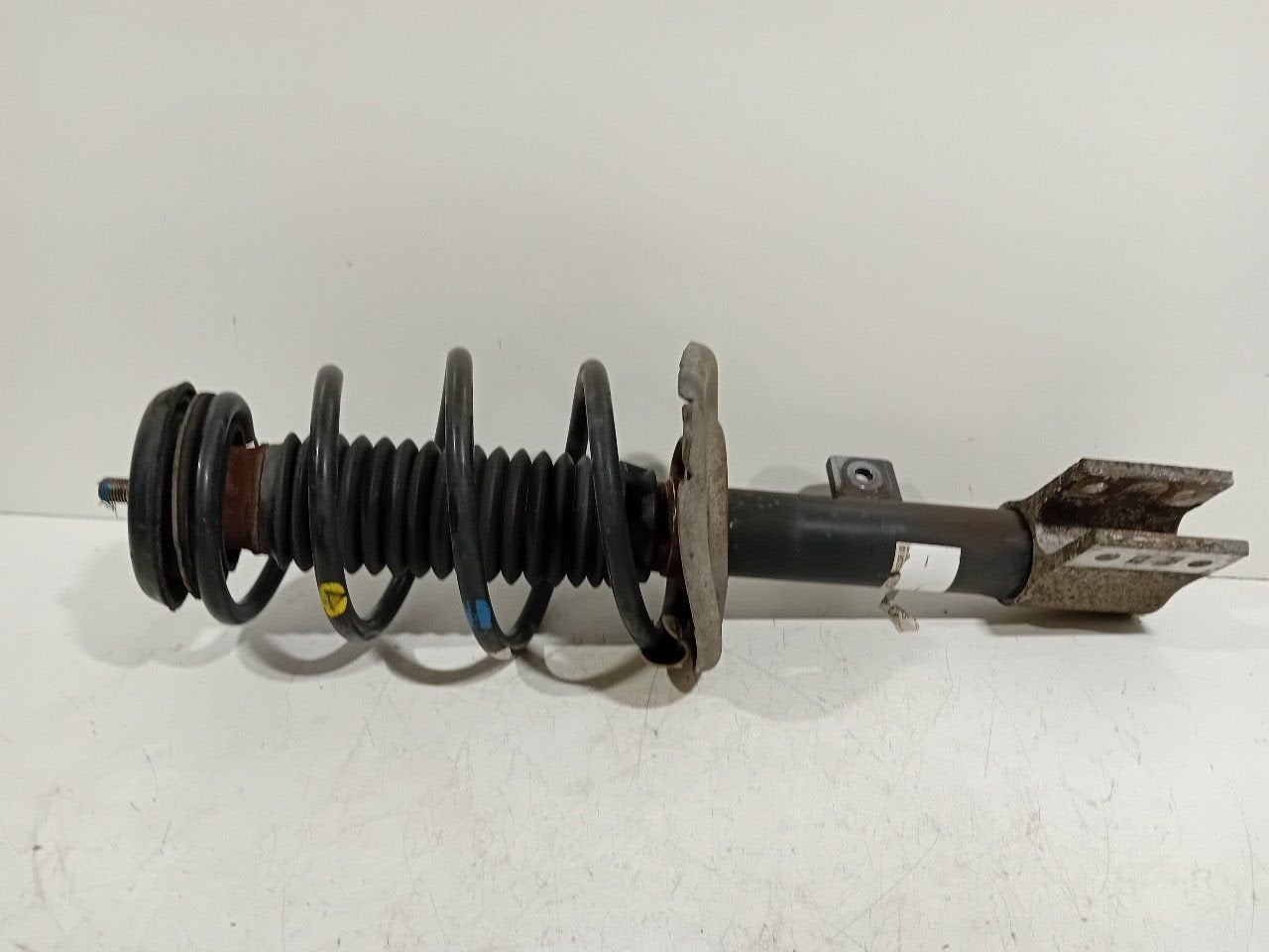 Veerpoot links voor Chrysler PT Cruiser, Onderdelen@venauto.nl, Van der Ven Autorecycling B.V., Ettenseweg 76, 4706 PB Roosendaal, The Netherlands