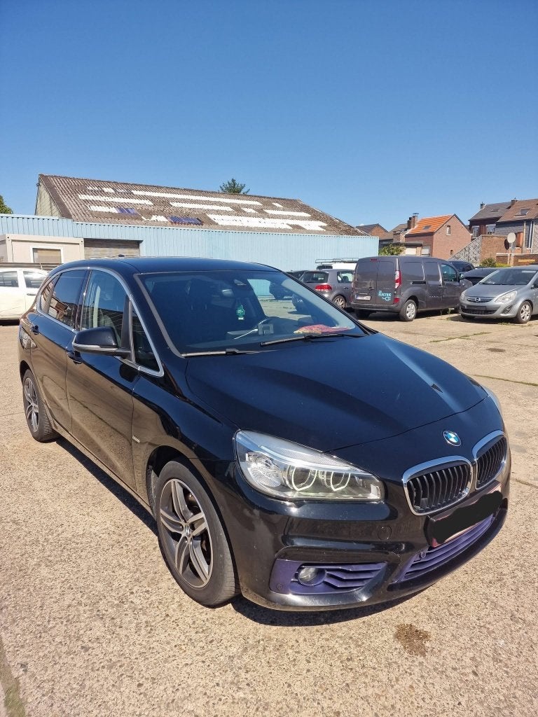 BMW Serie 2 220d Sport line Active tourer, Voorwielaandrijving, 1995 cc, 4 cilinders, Zwart