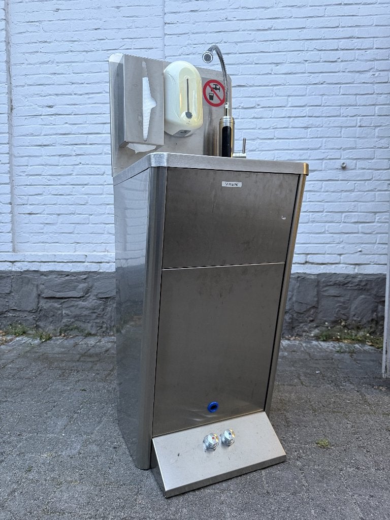 Mobiele inox wasbak met warmwaterkraan, Ophalen, Zo goed als nieuw, Inox, Wastafel