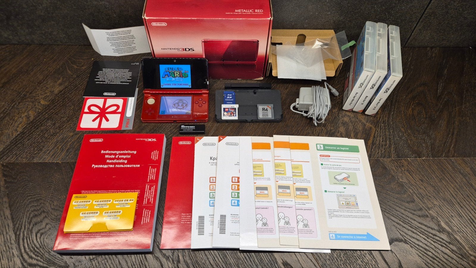 Nintendo 3DS CIB met 3 games, Consoles de jeu & Jeux vidéo, Consoles de jeu | Nintendo 2DS & 3DS, Rouge, Enlèvement ou Envoi, 3DS