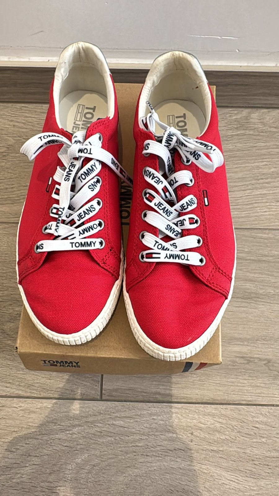 Tommy Hilfiger sneakers, maat 37, Ophalen, Zo goed als nieuw, Sneakers