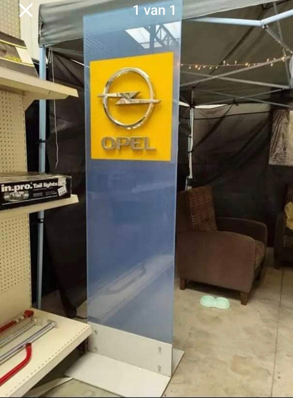 dealerbord Opel, Enlèvement