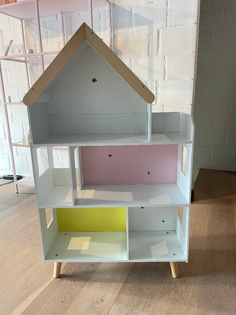 Groot houten poppenhuis wit 129 cm, Ophalen, Gebruikt, Poppenhuis
