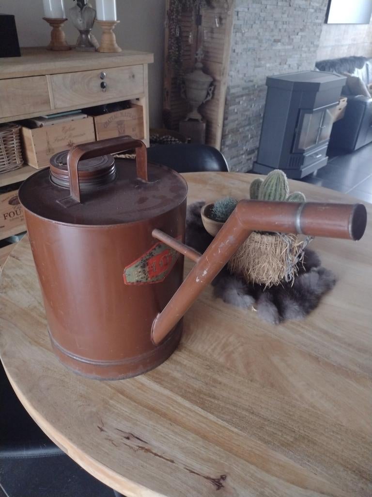 Oude jerrycan, Ophalen