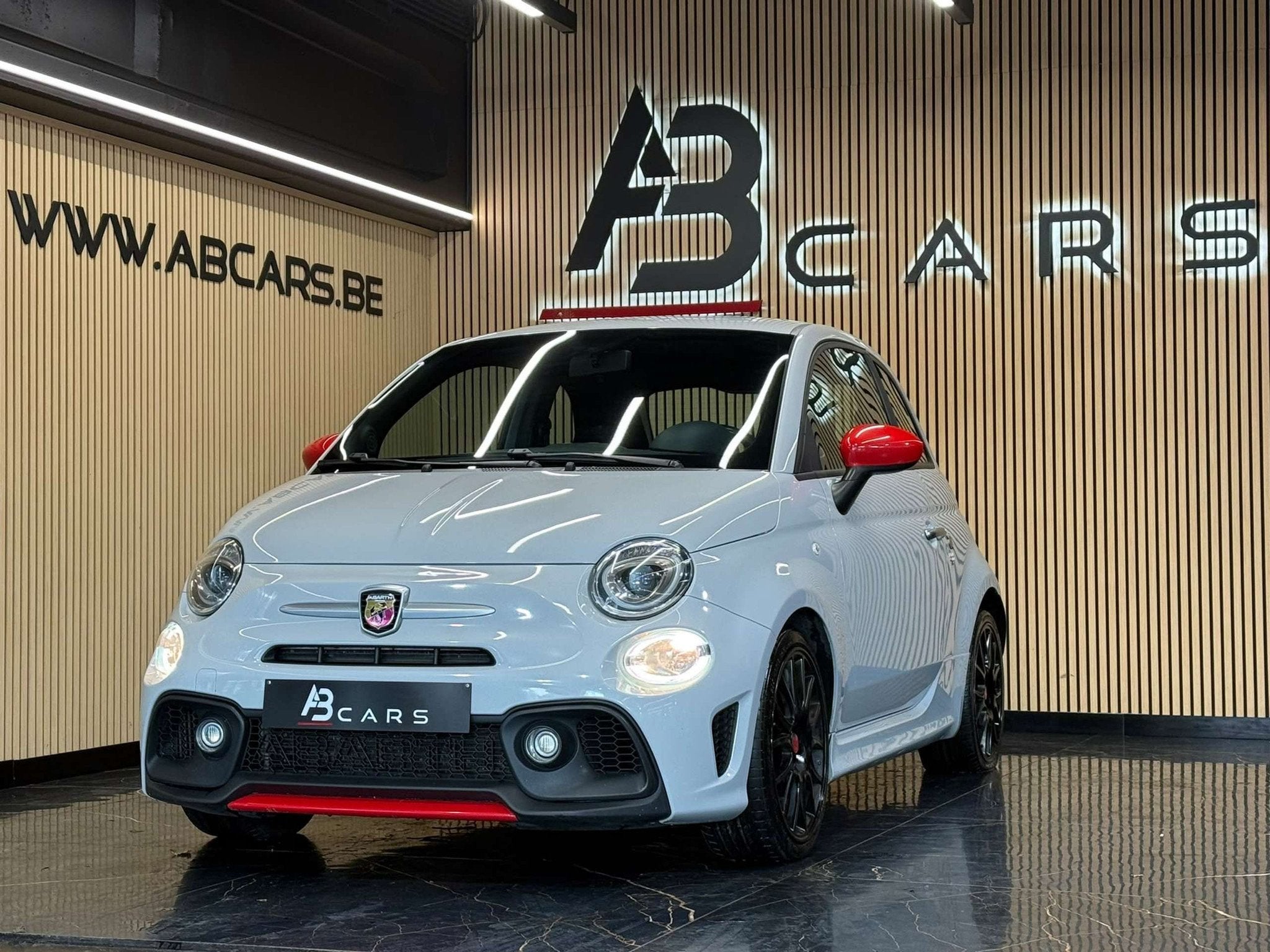 Abarth 500 1.4T-JET * GARANTIE 12 MOIS*, Argent ou Gris, Achat, 139 g/km, https://public.car-pass.be/vhr/76425fb6-db12-4631-ac18-8a095db4b1f3