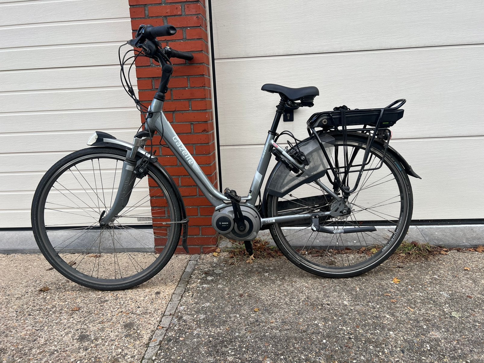 Vélo électrique Gazelle avec moteur central Bosch, Vélos & Vélomoteurs, Enlèvement, Comme neuf, Gazelle