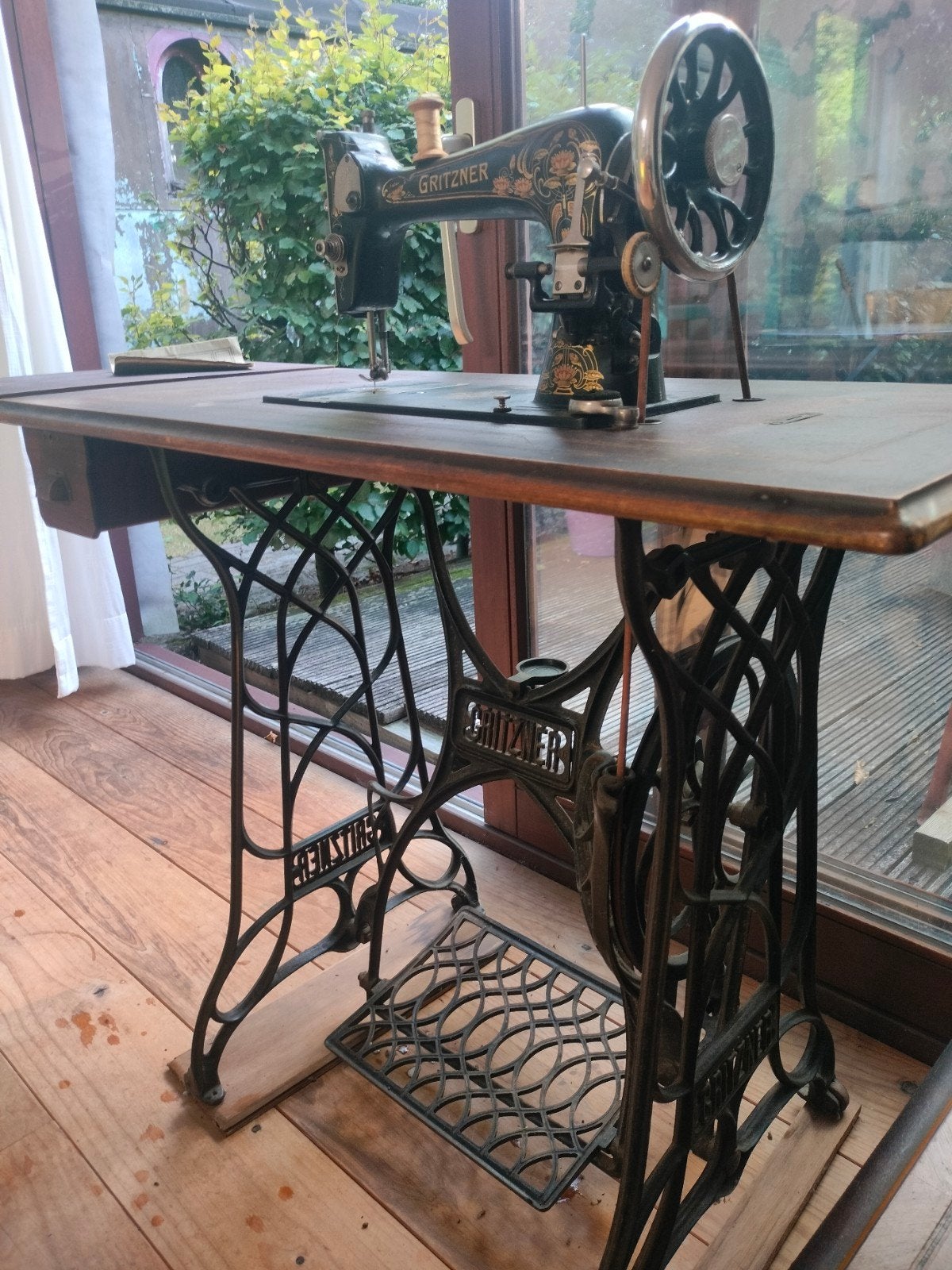 naaimachine Gritzner, Ophalen