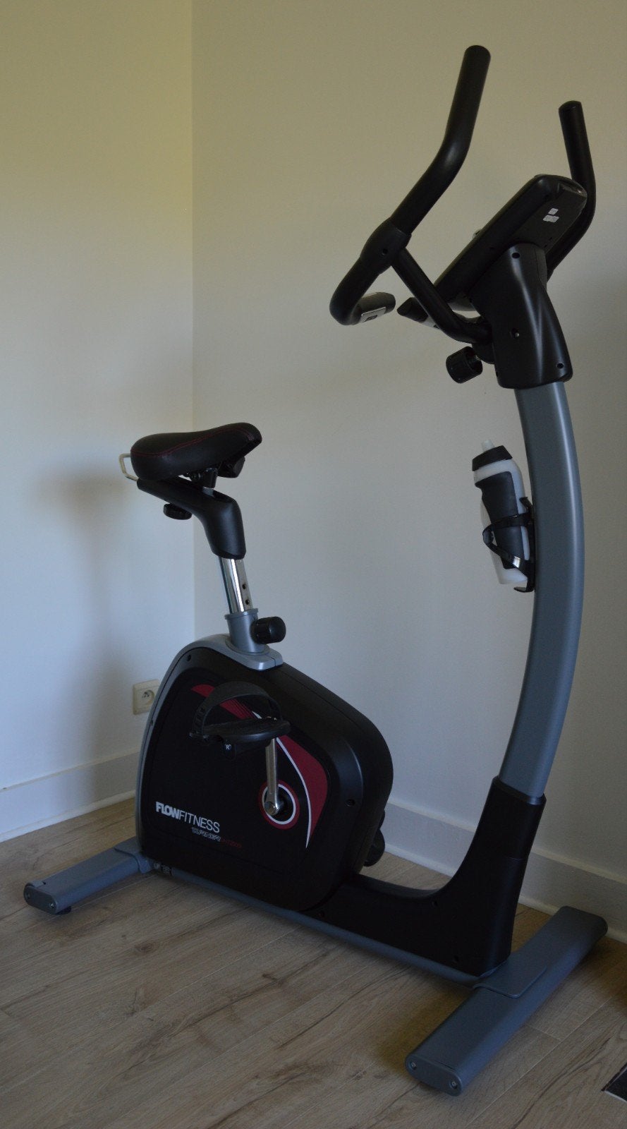 Vélo d'appartement Flow fitness Turner dht2500i, Enlèvement, Vélo d'appartement