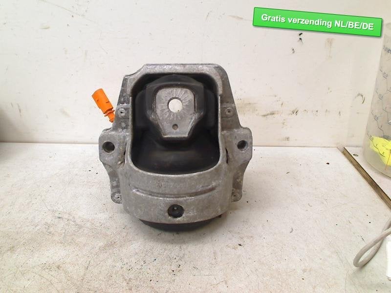 MOTORSTEUN LINKS Audi A4 Avant (B8) (8R0199381B|8R0199381B), Info@audi.de, Audi, Audi AG, Gebruikt