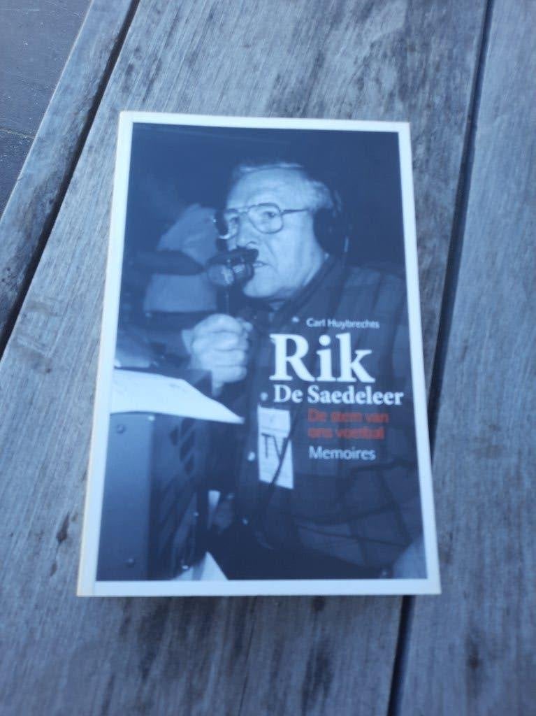 Rik De Saedeleer - De stem van ons voetbal memoires, Boeken, Ophalen of Verzenden, Zo goed als nieuw, Balsport