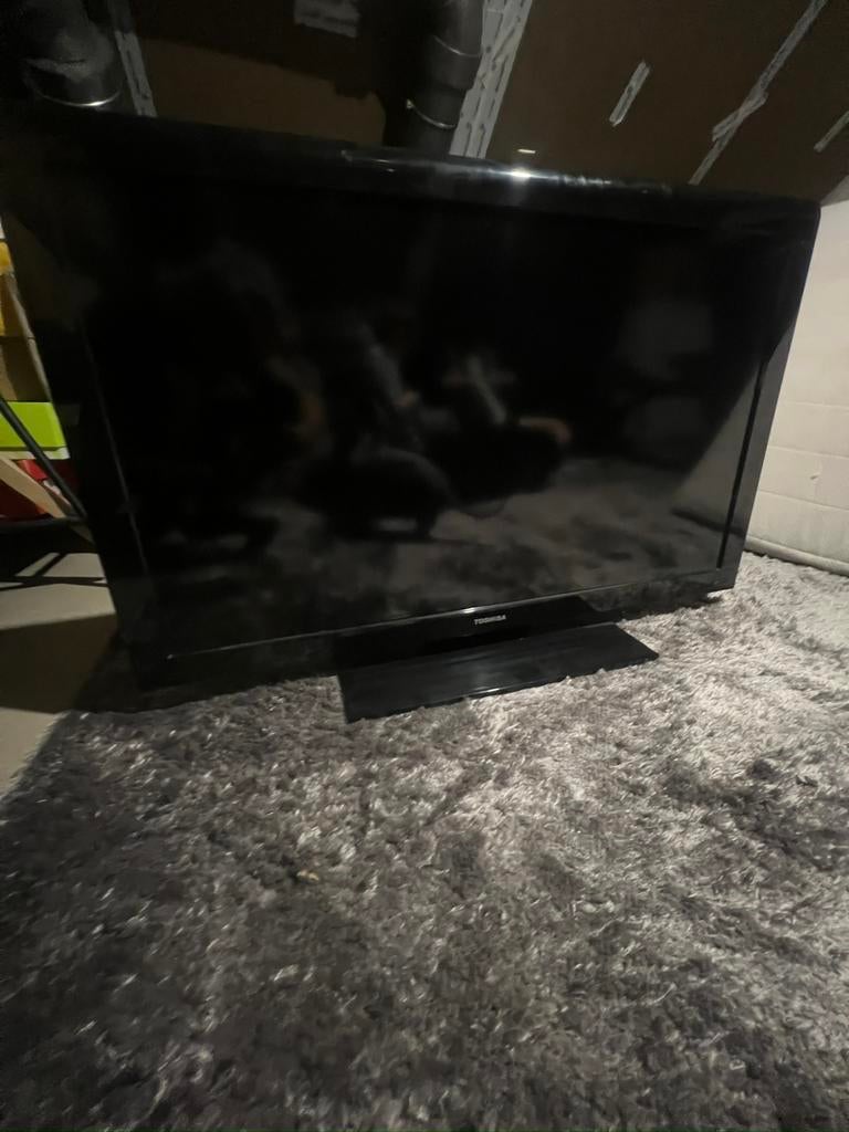 Toshiba tv 41 inch, Ophalen, Gebruikt, Toshiba