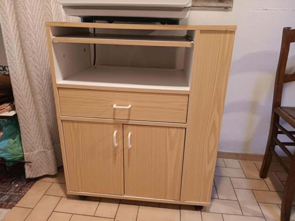 Keukenkast voor magnetron/oven op wieltjes, Ophalen, Gebruikt, Beige, 50 tot 100 cm