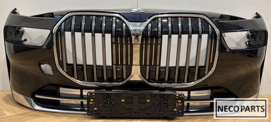 BMW 7 G70 VOORBUMPER COMPLEET ORIGINEEL ALLES LEVERBAAR!!!, -, Utilisé, Avant, -