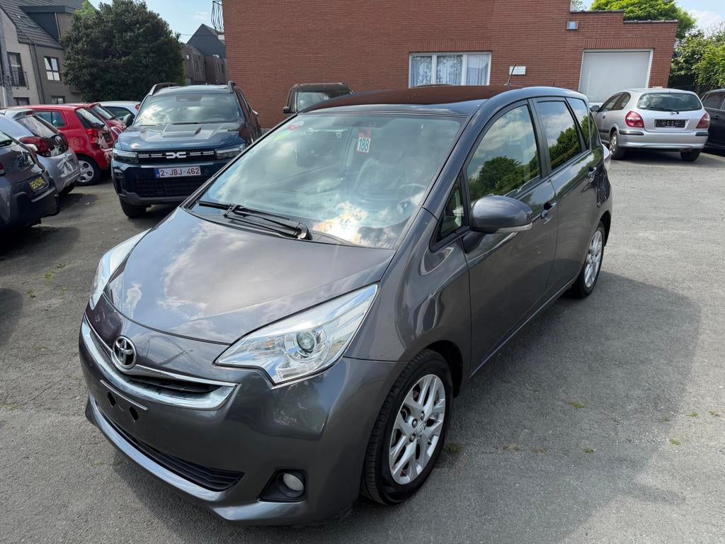 Toyota Verso-S 1.4 D-4D Navi/Camera/Pano/, Auto's, 1398 cc, 4 cilinders, USB, Leder