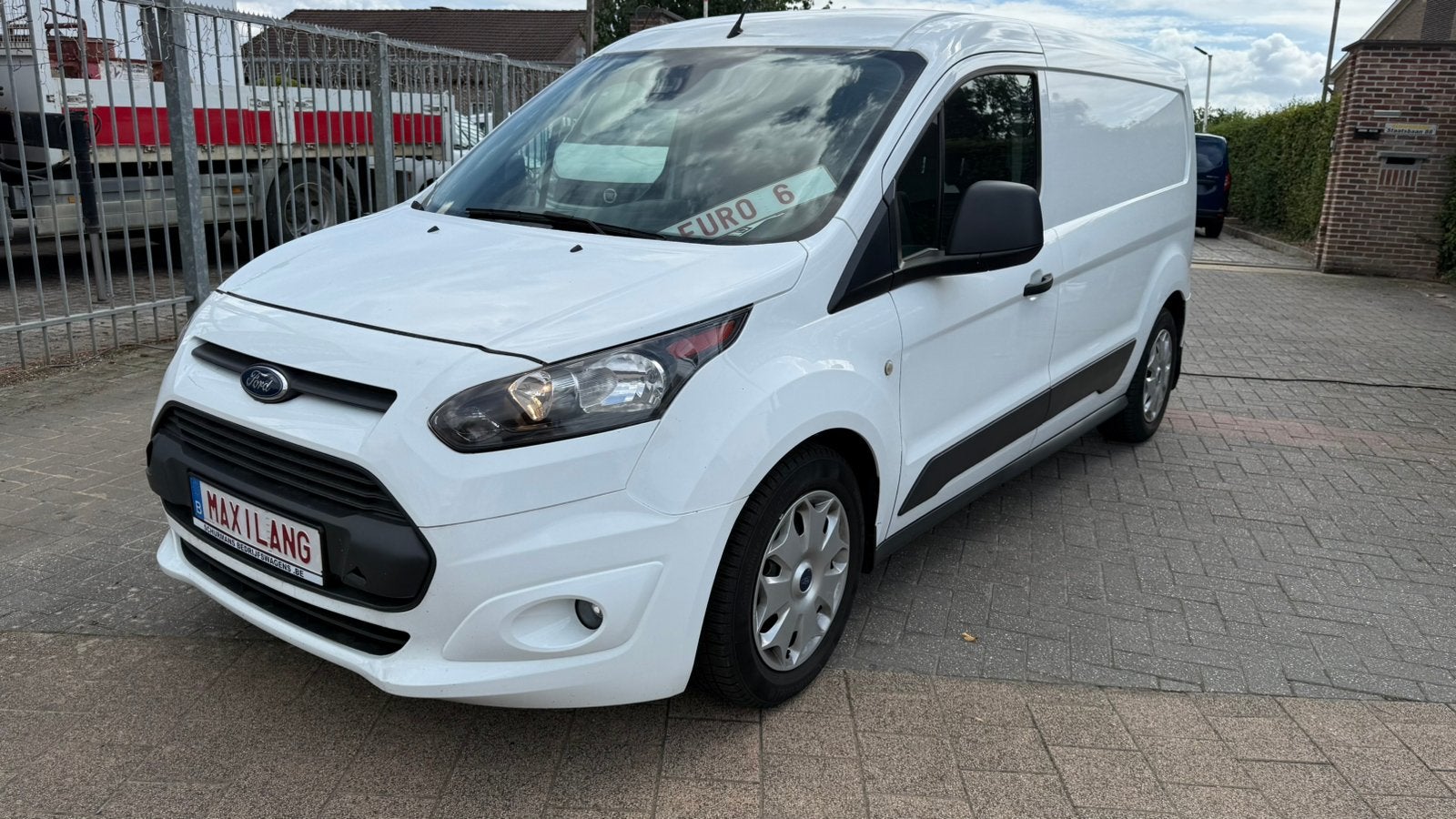 Ford Connect 1.5 dci maxi lang met inrichting 3 zitter, Auto's, Euro 6, 4 cilinders, Wit, Bedrijf