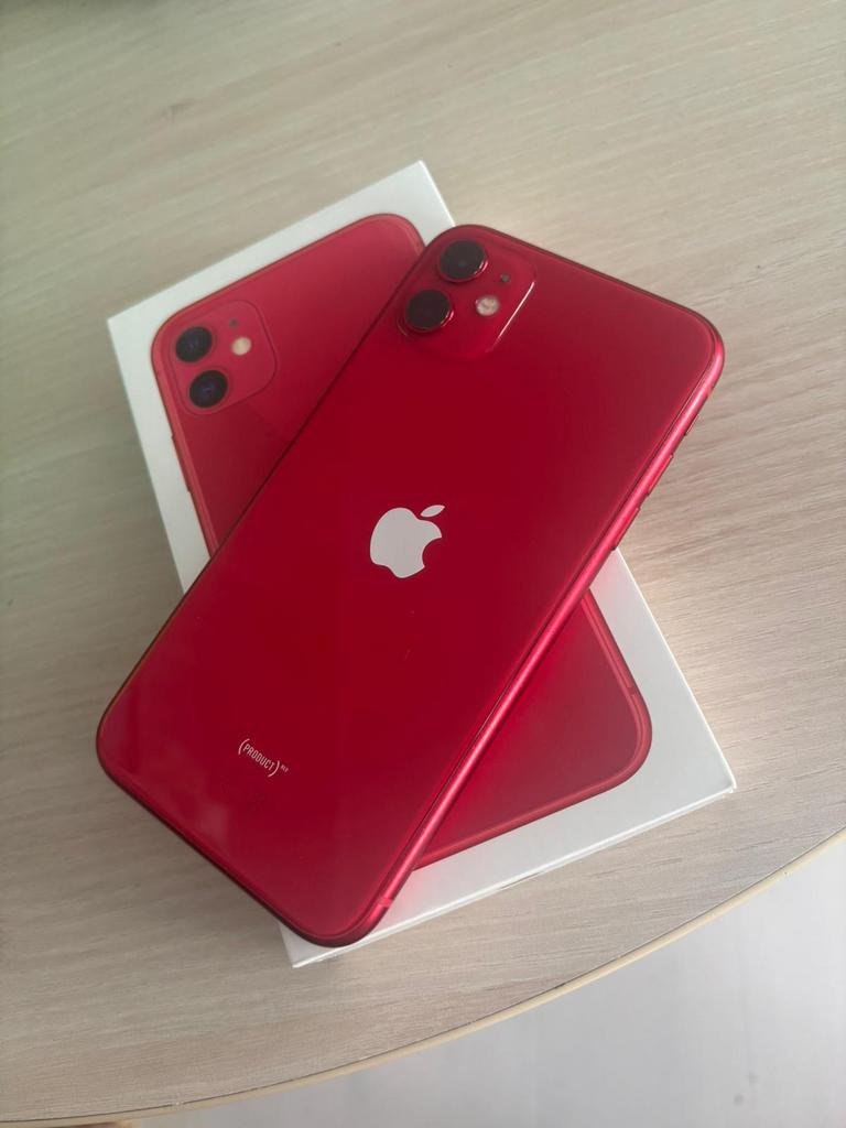 Iphone 11, Telecommunicatie, Mobiele telefoons | Apple iPhone, 80 %, Met simlock, Zonder abonnement, Rood