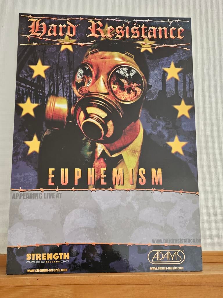 l'affiche est du groupe de hardcore belge Hard Resistance et, Collections, Enlèvement ou Envoi