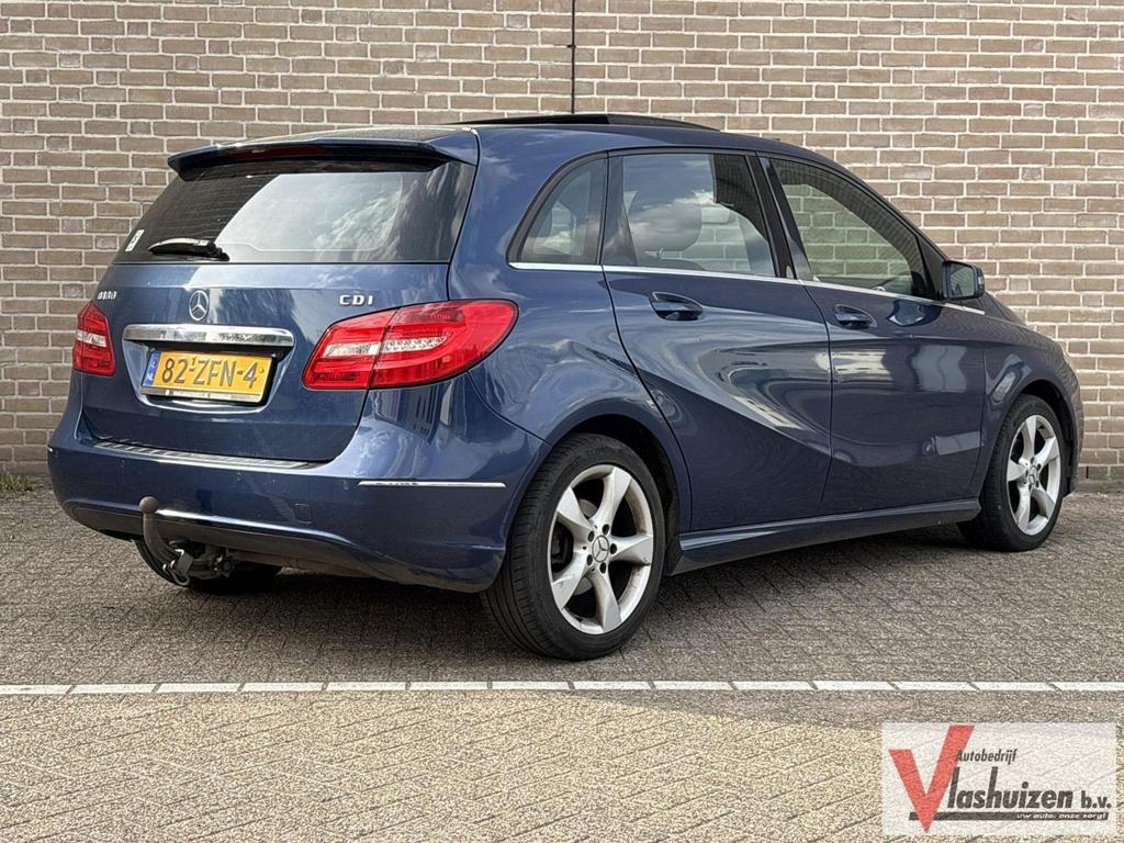 Mercedes-Benz B 180 CDI Ambition Automaat | Pano | Leder | A, Autos, Mercedes-Benz, Achat, Entreprise, Noir, Classe B