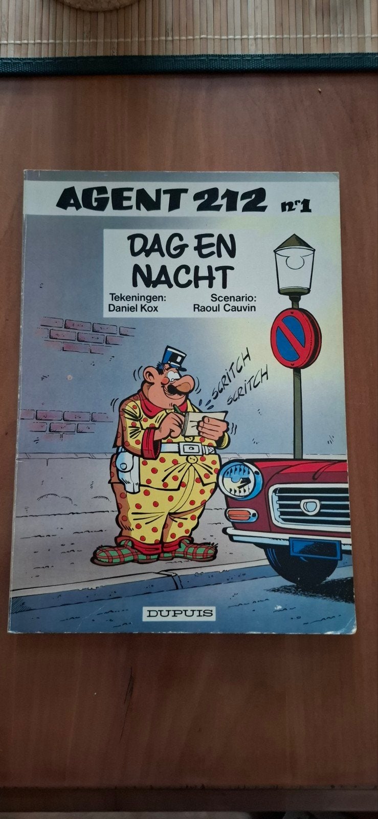 Agent 212 - 1 - Dag en nacht - 1981, Livres, BD, Enlèvement ou Envoi