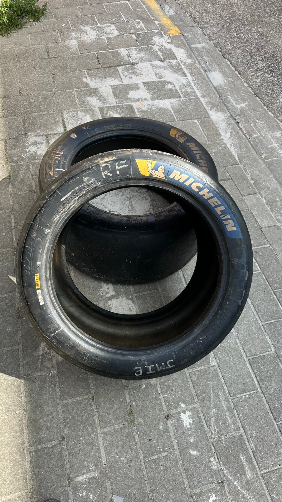 Pneus  Michilin Slicks, 2 pièces, à l'avant et à l'arrière, Enlèvement, Utilisé