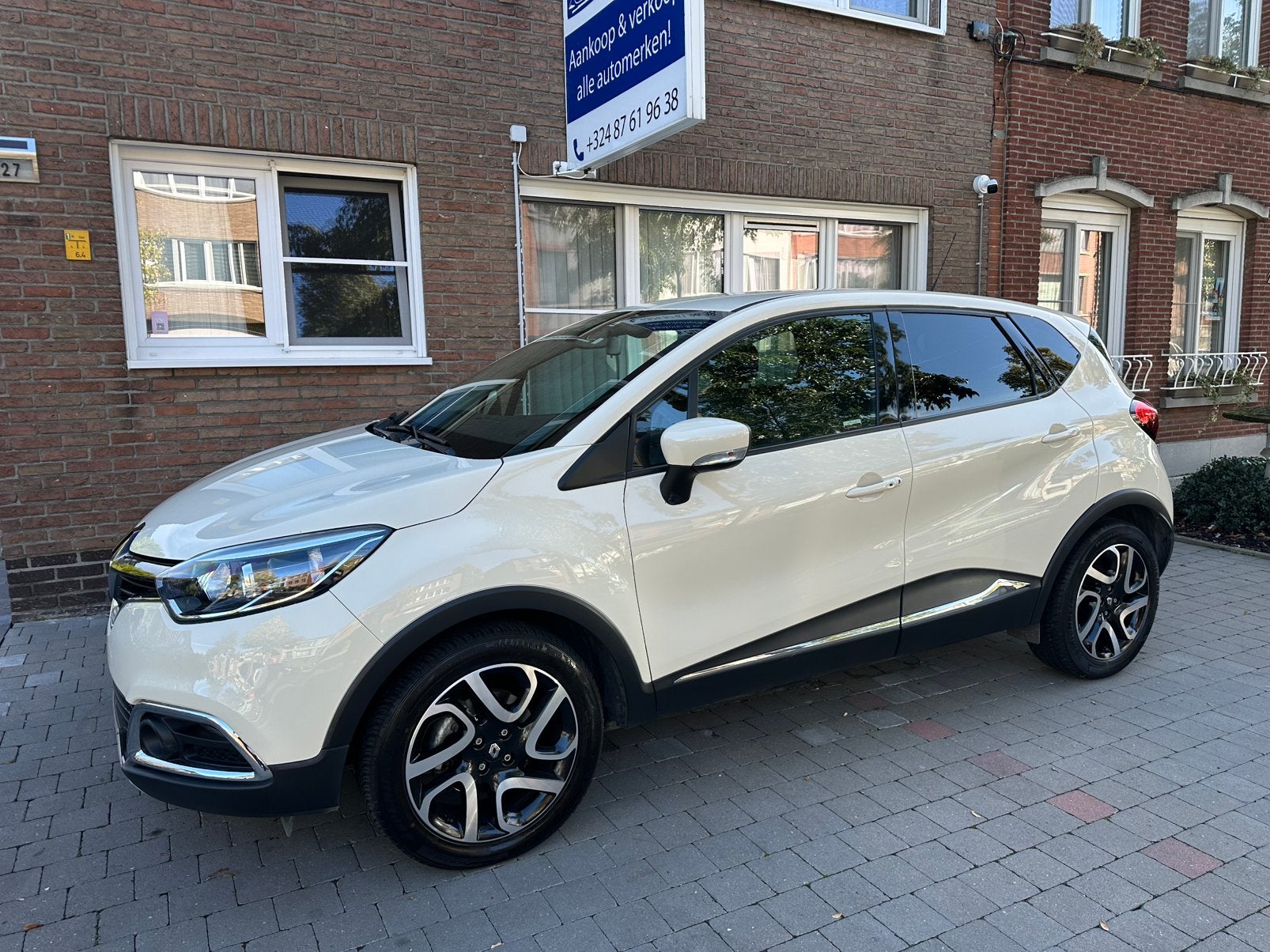 Renault Captur 1.2i Automaat! Nieuwstaat*Airco*Navi*Garantie, Autos, 1197 cm³, Entreprise, Entretenue par le concessionnaire, Noir