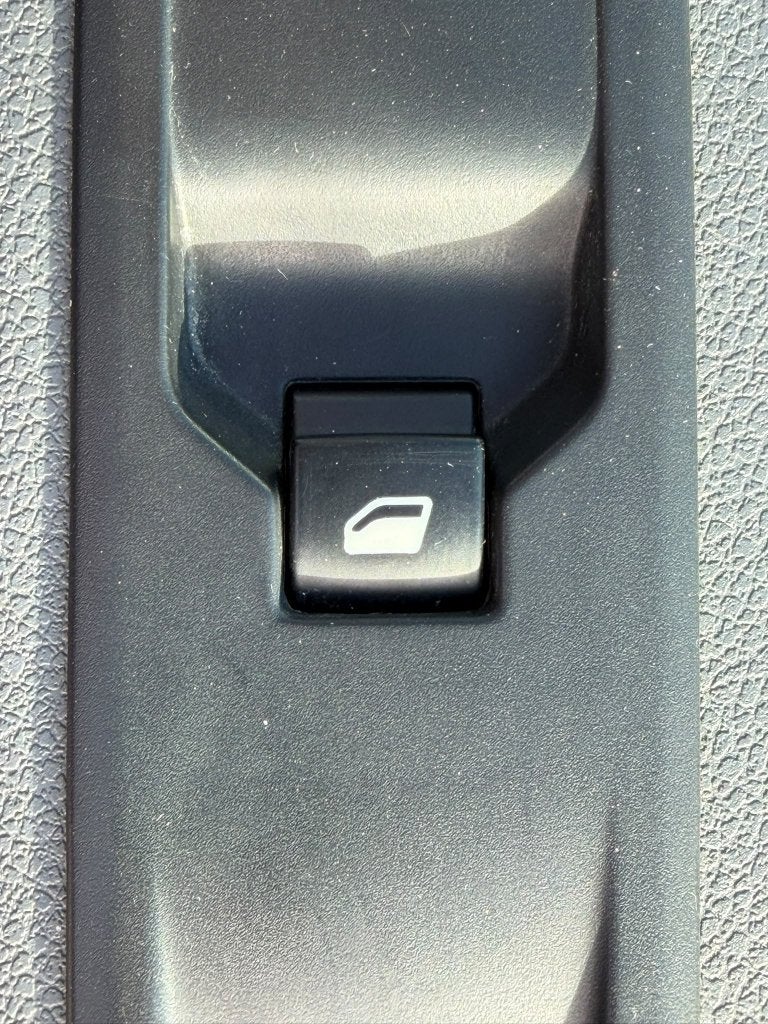 Peugeot Expert (Stock ID 77550) — 24