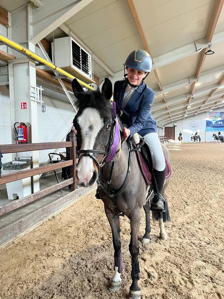 Diamond merrie 142cm geschikt voor beginnende ruiter, Vermifugé, 11 ans ou plus, Moins de 160 cm, Cheval de saut