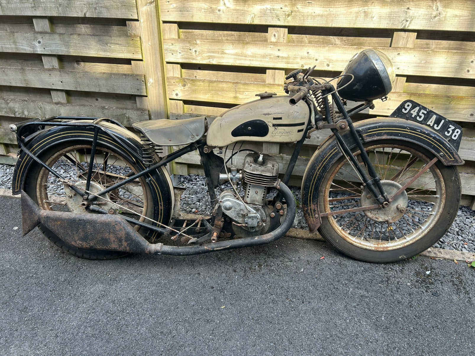 Monet goyon 350cc original paint projet pas de papier, Motos